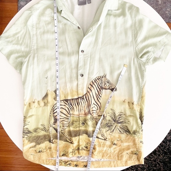 ASOS Men’s Relaxed Fit Zebra Print Short Sleeve Shirt Size XS - Picture 3 of 7